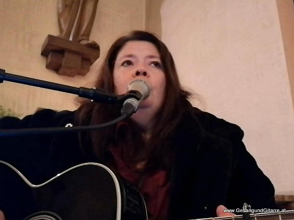 Bludenz Heilig Kreuz Kirche Vorarlberg Verabschiedung Trauerfeier Beerdigung Verabschiedung Totenwache Musik Kirche Solomusikerin Sängerin mit Gitarre www.trauer-musik.at www.gesangundgitarre.at Gesang Gitarre Yvonne Brugger Trauersängerin Kirchensängerin Kirche Trauerfeier Beerdigung Verabschiedung Vorarlberg Musik Kirche Sängerin mit Gitarre www.trauer-musik.at www.gesangundgitarre.at Gesang Gitarre Yvonne Brugger Trauersängerin Kirchensängerin