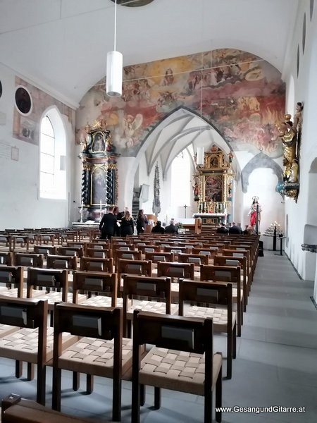 Götzis Alte Kirche Vorarlberg Verabschiedung Trauerfeier Beerdigung Verabschiedung Totenwache Musik Kirche Solomusikerin Sängerin mit Gitarre www.trauer-musik.at www.gesangundgitarre.at Gesang Gitarre Yvonne Brugger Trauersängerin Kirchensängerin Kirche Trauerfeier Beerdigung Verabschiedung Vorarlberg Musik Kirche Sängerin mit Gitarre www.trauer-musik.at www.gesangundgitarre.at Gesang Gitarre Yvonne Brugger Trauersängerin Kirchensängerin