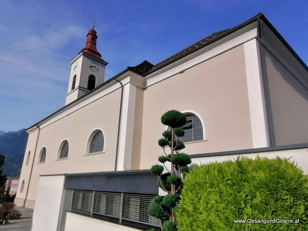 Kirche Satteins Begräbnis Verabschiedung Trauerfeier Beerdigung Verabschiedung Totenwache Musik Kirche Solomusikerin Sängerin mit Gitarre www.trauer-musik.at www.gesangundgitarre.at Gesang Gitarre Yvonne Brugger Trauersängerin Kirchensängerin Kirche Trauerfeier Beerdigung Verabschiedung Vorarlberg Musik Kirche Sängerin mit Gitarre www.trauer-musik.at www.gesangundgitarre.at Gesang Gitarre Yvonne Brugger Trauersängerin Kirchensängerin