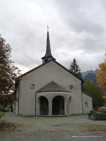 Kirche Herz Mariä Bludenz Trauerfeier Beerdigung Verabschiedung Totenwache Musik Kirche Solomusikerin Sängerin mit Gitarre www.trauer-musik.at www.gesangundgitarre.at Gesang Gitarre Yvonne Brugger Trauersängerin Kirchensängerin Kirche Trauerfeier Beerdigung Verabschiedung Vorarlberg Musik Kirche Sängerin mit Gitarre www.trauer-musik.at www.gesangundgitarre.at Gesang Gitarre Yvonne Brugger Trauersängerin Kirchensängerin