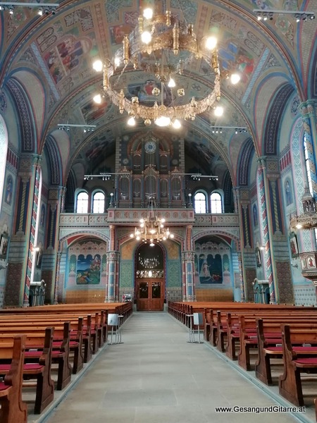 Kirche Dornbirn Hatlerdorf Vorarlberg Verabschiedung Trauerfeier Beerdigung Verabschiedung Totenwache Musik Kirche Solomusikerin Sängerin mit Gitarre www.trauer-musik.at www.gesangundgitarre.at Gesang Gitarre Yvonne Brugger Trauersängerin Kirchensängerin Kirche Trauerfeier Beerdigung Verabschiedung Vorarlberg Musik Kirche Sängerin mit Gitarre www.trauer-musik.at www.gesangundgitarre.at Gesang Gitarre Yvonne Brugger Trauersängerin Kirchensängerin