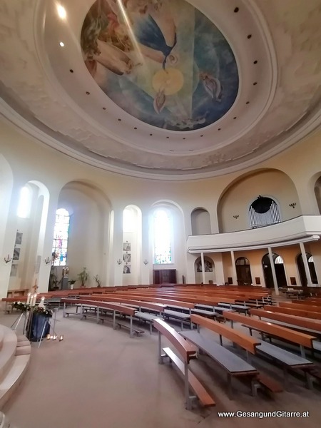 Mariahilf Kirche Bregenz Vorkloster Vorarlberg Verabschiedung Trauerfeier Beerdigung Verabschiedung Totenwache Musik Kirche Solomusikerin Sängerin mit Gitarre www.trauer-musik.at www.gesangundgitarre.at Gesang Gitarre Yvonne Brugger Trauersängerin Kirchensängerin Kirche Trauerfeier Beerdigung Verabschiedung Vorarlberg Musik Kirche Sängerin mit Gitarre www.trauer-musik.at www.gesangundgitarre.at Gesang Gitarre Yvonne Brugger Trauersängerin Kirchensängerin
