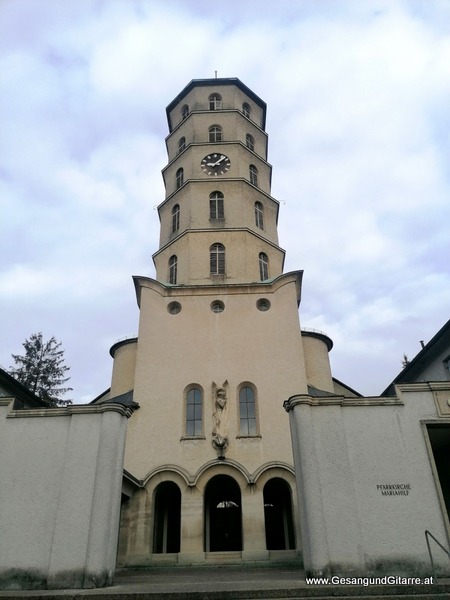 Mariahilf Kirche Bregenz Vorkloster Vorarlberg Verabschiedung Trauerfeier Beerdigung Verabschiedung Totenwache Musik Kirche Solomusikerin Sängerin mit Gitarre www.trauer-musik.at www.gesangundgitarre.at Gesang Gitarre Yvonne Brugger Trauersängerin Kirchensängerin Kirche Trauerfeier Beerdigung Verabschiedung Vorarlberg Musik Kirche Sängerin mit Gitarre www.trauer-musik.at www.gesangundgitarre.at Gesang Gitarre Yvonne Brugger Trauersängerin Kirchensängerin