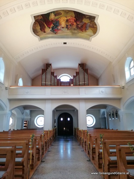 Kirche Feldkirch Gisingen Totenwache Trauerfeier Beerdigung Verabschiedung Totenwache Musik Kirche Solomusikerin Sängerin mit Gitarre www.trauer-musik.at www.gesangundgitarre.at Gesang Gitarre Yvonne Brugger Trauersängerin Kirchensängerin Kirche Trauerfeier Beerdigung Verabschiedung Vorarlberg Musik Kirche Sängerin mit Gitarre www.trauer-musik.at www.gesangundgitarre.at Gesang Gitarre Yvonne Brugger Trauersängerin Kirchensängerin