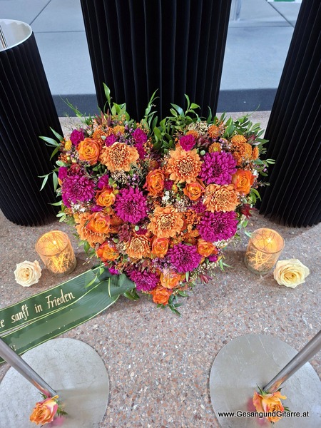 Kirche St. Sebastian Hard Vorarlberg Verabschiedung Trauerfeier Beerdigung Verabschiedung Totenwache Musik Kirche Solomusikerin Sängerin mit Gitarre www.trauer-musik.at www.gesangundgitarre.at Gesang Gitarre Yvonne Brugger Trauersängerin Kirchensängerin Kirche Trauerfeier Beerdigung Verabschiedung Vorarlberg Musik Kirche Sängerin mit Gitarre www.trauer-musik.at www.gesangundgitarre.at Gesang Gitarre Yvonne Brugger Trauersängerin Kirchensängerin