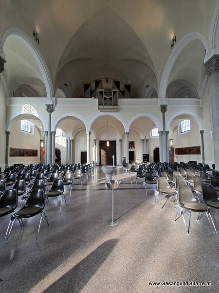 Kirche St. Sebastian Hard Vorarlberg Verabschiedung Trauerfeier Beerdigung Verabschiedung Totenwache Musik Kirche Solomusikerin Sängerin mit Gitarre www.trauer-musik.at www.gesangundgitarre.at Gesang Gitarre Yvonne Brugger Trauersängerin Kirchensängerin Kirche Trauerfeier Beerdigung Verabschiedung Vorarlberg Musik Kirche Sängerin mit Gitarre www.trauer-musik.at www.gesangundgitarre.at Gesang Gitarre Yvonne Brugger Trauersängerin Kirchensängerin