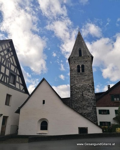 Vineriuskapelle Kirche Hl. Vinerius Nüziders Sängerin Musik Taufe Vorarlberg