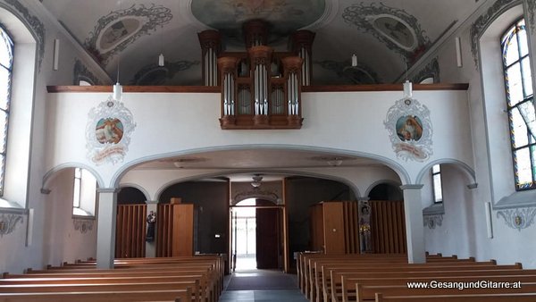 Sängerin Hochzeitssängerin Yvonne Brugger Vorarlberg Kirche Vorarlberg Taufe