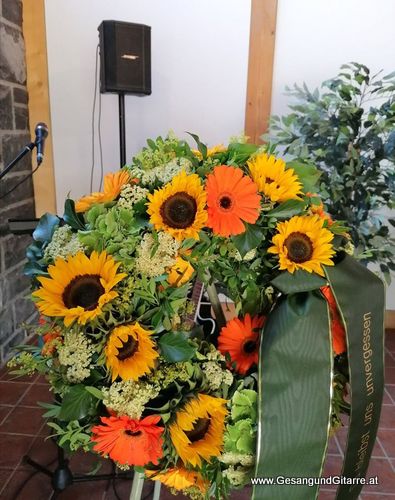 Sängerin Musik Trauermusik Verabschiedung Friedhof Mellau Beerdigung TrauerfeierVorarlberg