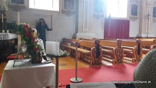 Sängerin Trauersängerin Musik Kirche Begräbnis Beerdigung Trauerfeier St. Gallenkirch Vorarlberg
