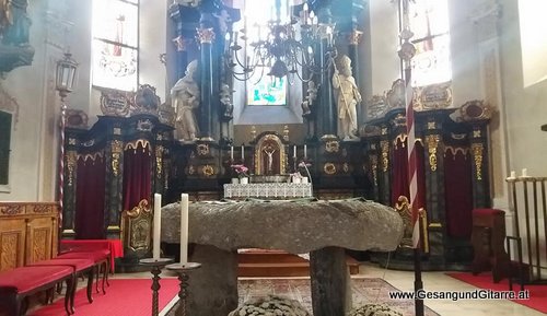 Sängerin Trauersängerin Musik Kirche Begräbnis Beerdigung Trauerfeier St. Gallenkirch Vorarlberg