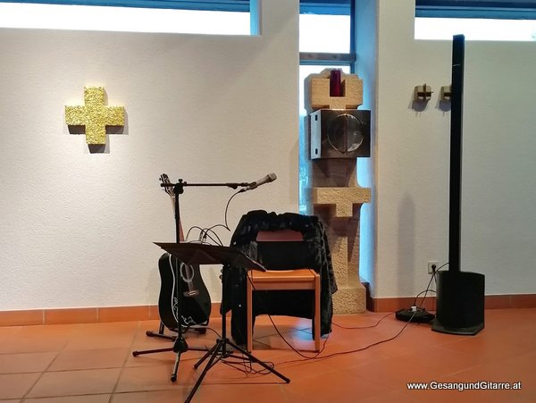Fussach Musik Trauerfeier Kirche Trauersängerin Sängerin mit Gitarre Beerdigung Begräbnis Trauerfeier Verabschiedung Vorarlberg www.gesangundgitarre.at yvonne brugger