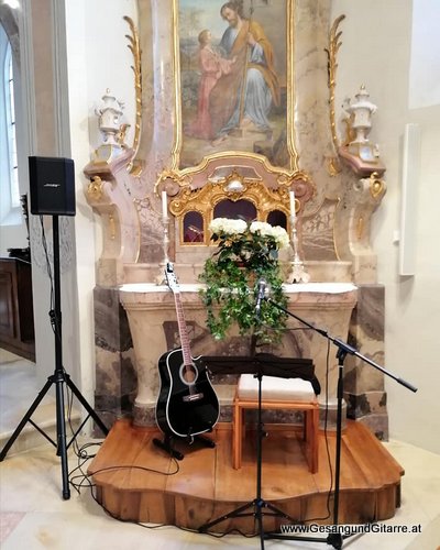 Sängerin Hochzeitssängerin Yvonne Brugger Trauung Hochzeit Musik Vorarlberg Kirche Viktorsberg